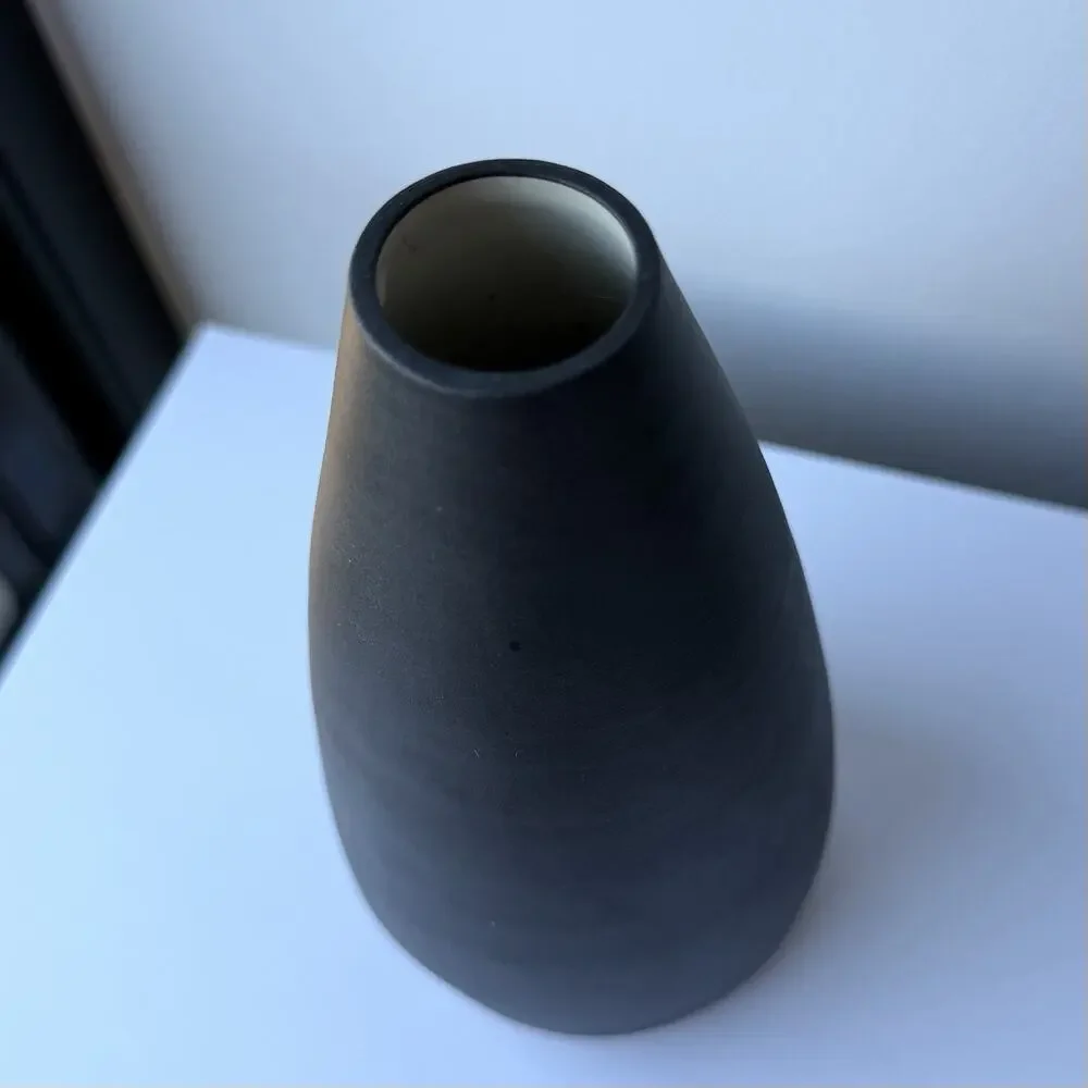 Material Good Pod Bud Vase Lauren Burman Pottery Matte Black Blackboard 6 1/2
